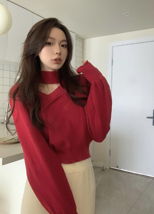 Low Neck Fashion Sweater